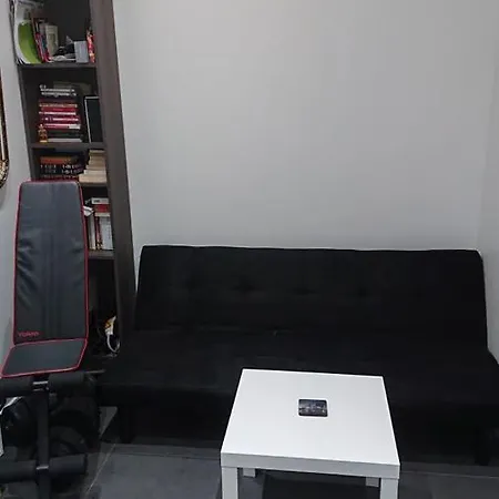 * Moulin Rouge Getaway * 1br + Desk + Gym Weights Parigi
